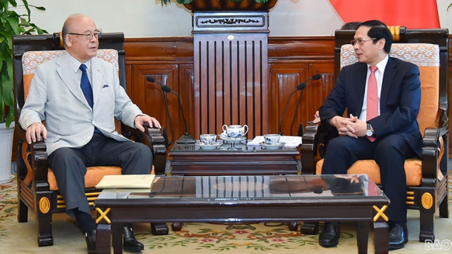 FM hosts special advisor to Japan – Vietnam Friendship Parliamentary Alliance